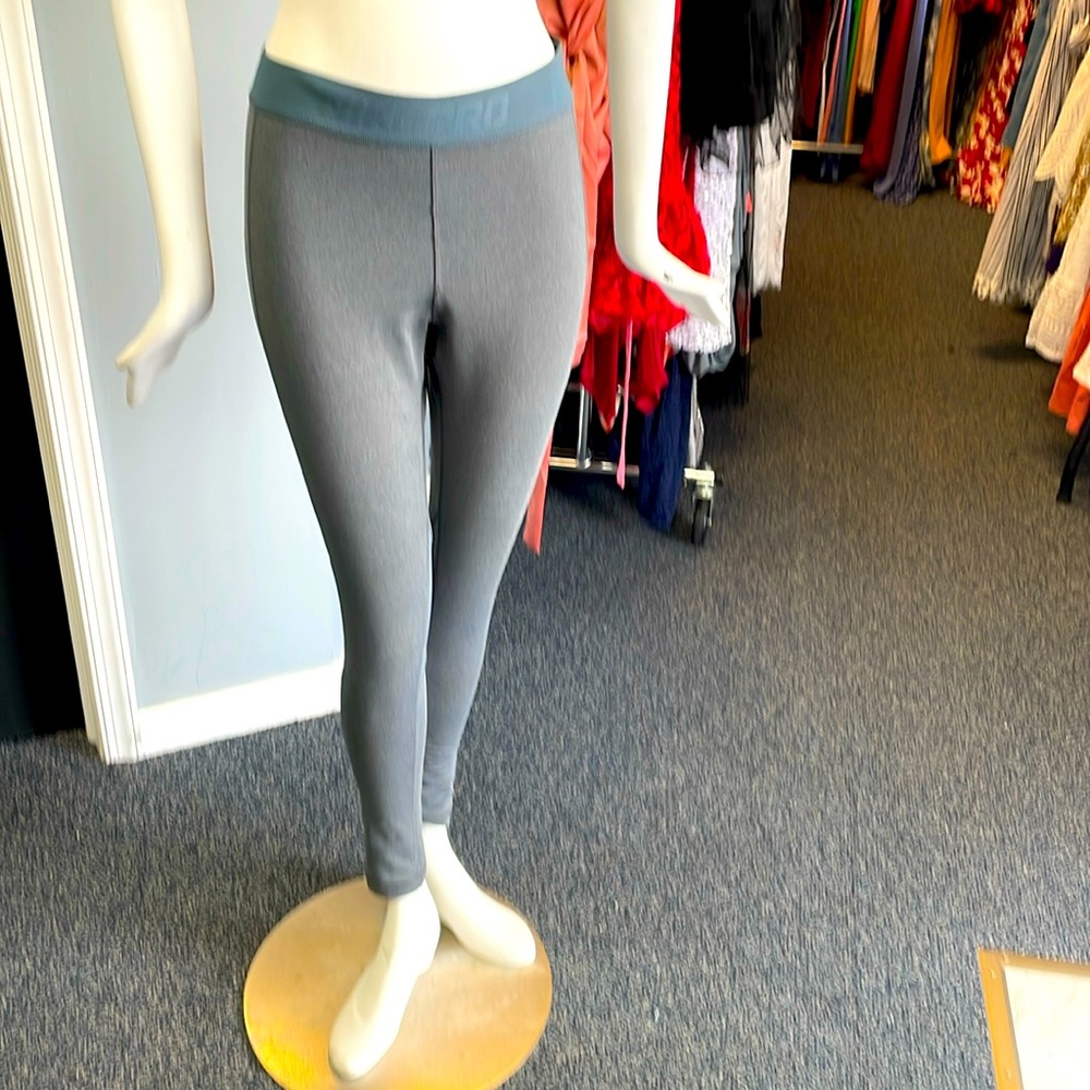 Nike Pro dri fit leggings size small